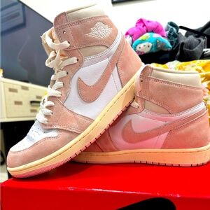 Air Jordan’s 1 Retro High Top